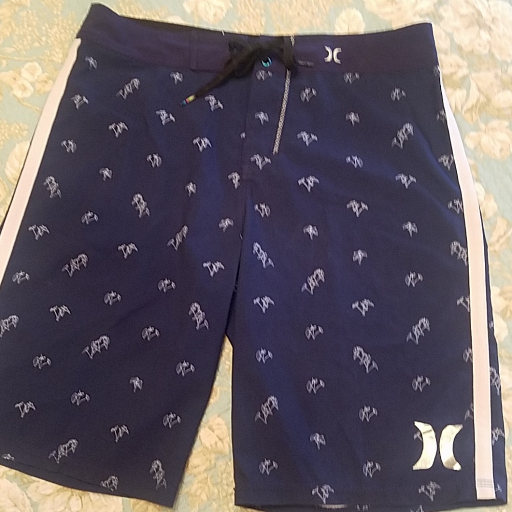 Hurley Phantom board shorts